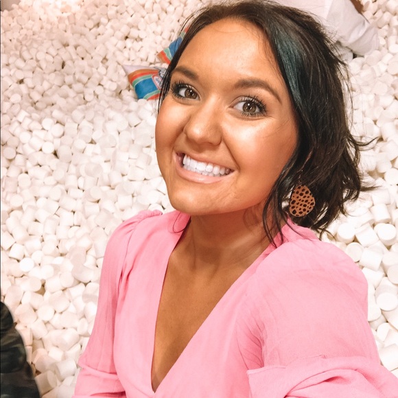 Meet your Posher, Sadie - Picture 2 of 3